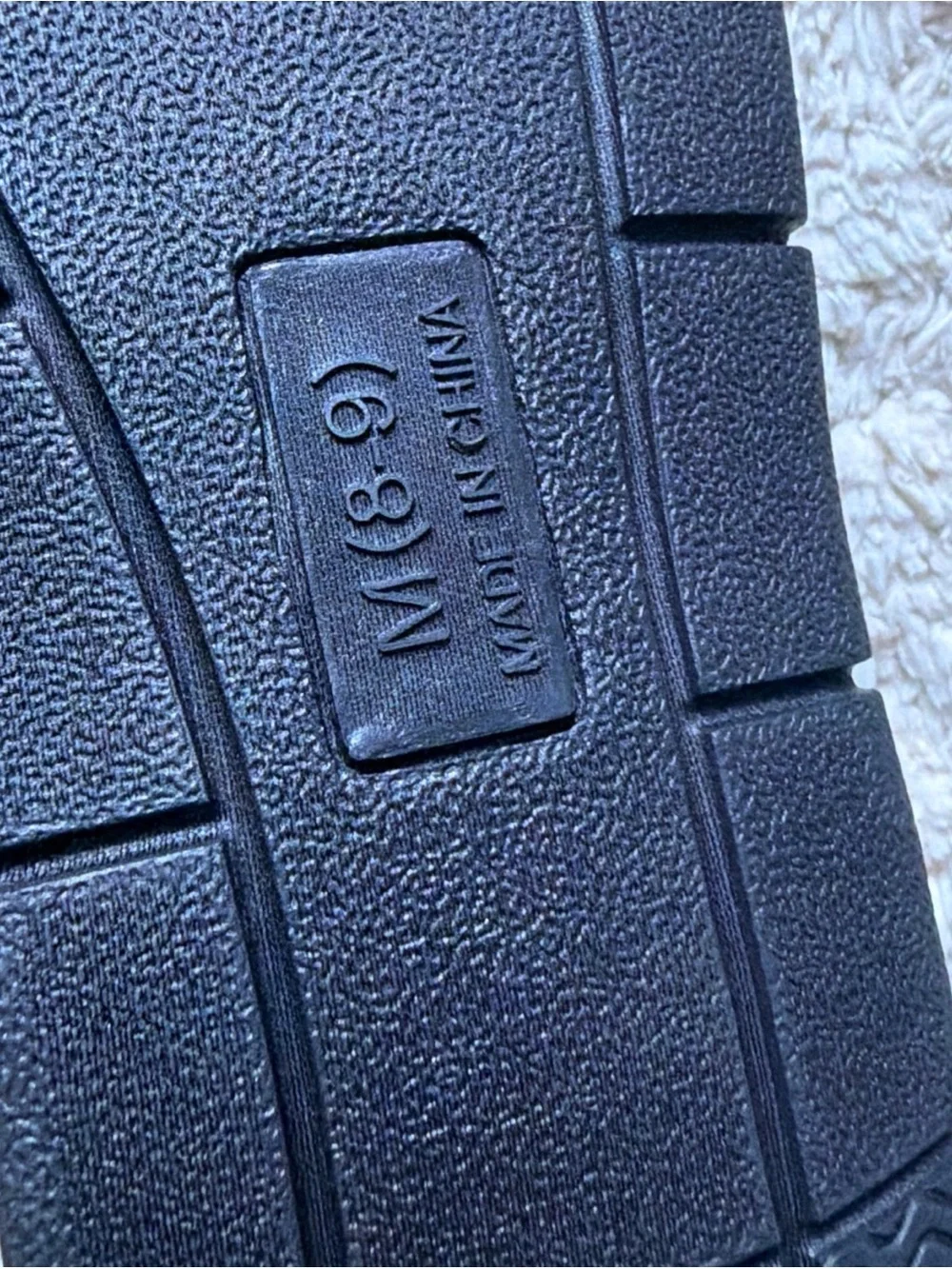 Wembley Men's Size M (8-9) Memory Foam Indoor/Outdoor Slippers. Black. NWT